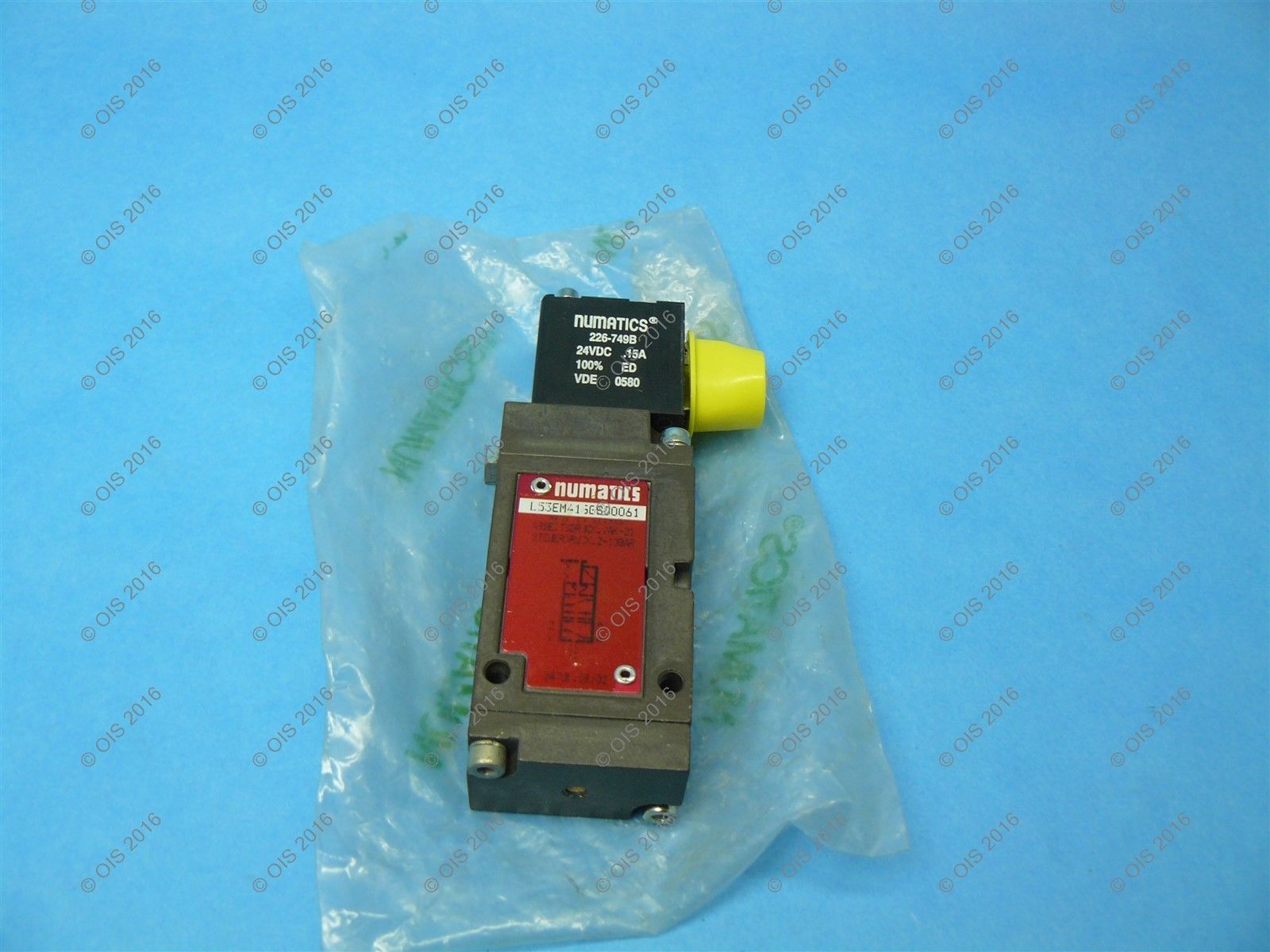 Numatics L53EM41GGS00061 Solenoid Valve 24 VDC New - $99.99