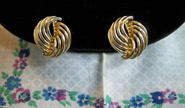 SALE! Vintage 1960s Goldtone Swirl Clip On Earrings - $8.99