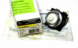 GE CR104PBM01E5 PUSHBUTTON MUSH 1-3/8IN DIA MOMT OPER W/1-NC NIB - $32.50