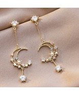 Moon and Star Dangle Earrings - £14.22 GBP