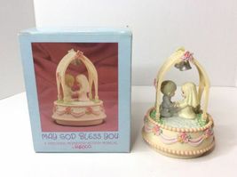 VTG 1988 Enesco Precious Moments Wedding Arch Close To You Action Musica... - $28.50