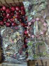 CRAFTING BEADS &amp; CHARMS Vintage For Jewelry Making Lot 800 Pcs+150 Metal... - $34.65