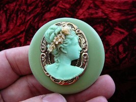 (CL21-6) WOMAN crown of FLOWERS green + mint CAMEO Pin Pendant Jewelry N... - $525.40 MXN