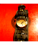 B.N.K Men&#39;s Leather Watch - $508.07 MXN