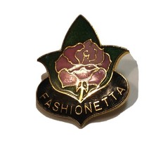 Fashionetta Vintage Rose Flower Pin With Gold Colored Accents - $125.15 MXN Fashionetta Vintage Rose Flower Pin With Gold Colored Accents - $125.15 MXN
