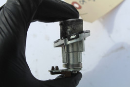 2009-2013 TOYOTA MATRIX TRUNK LID LOCK CYLINDER **NO KEY** K828 image 4