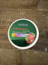 The SpaThecary Pomegranate Punch Glowing Body Scrub - $238.68 MXN
