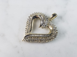 Womens Vintage Estate 10K Gold Heart Diamond Pendant 4.1g #E5996 - £302.35 GBP
