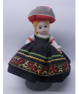 Vintage Madame Alexander Finland doll #561 - 8&quot; International Series - £11.01 GBP
