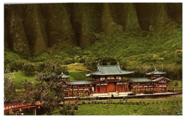 Byodo-In Japanese Temple at Valley of Temples Honolulu Hawaii Postcard - £5.14 GBP