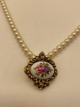 Vintage - Signed Avon - Faux Pearl Necklace - Roses Flower Pendant - 19 ... - £16.47 GBP
