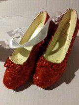 HALLMARK WIZARD OF OZ~DOROTHY&#39;S RUBY RED SLIPPERS~SHOES~resin ORNAMENT~NWT - $17.82