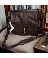 Adrienne Vittadini Modern Edge Collection Cross Body Saddle Bag NWT Reta... - £21.68 GBP