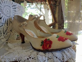 Expressly for I. Miller Salon Chicago Ivory Cloth covered High Heel with floral  - £35.59 GBP