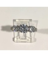 Sterling Silver Three Stone cz Engagement Ring In A Milgrain Setting - $1,329.96 MXN