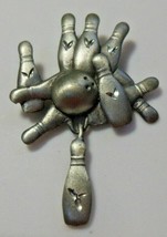 Signed Spoontiques Pewter Bowling Brooch W/Dangling Bowling Pin Charm USA - $12.88 CAD