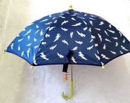 KIDS COLOR CHANGING UMBRELLA, CAT AND JACK (BLUE / LIGHTENING BOLTS) - N... - $8.00