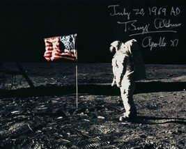 Buzz Aldrin Standing Next To Flag Apollo 11 Autographed 8X10 Photograph Reprint - £6.66 GBP