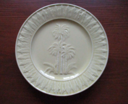 Bordallo Pinheiro Embossed Palm Tree Salad Plate Yellow 8-3/8&quot; Made in P... - £13.43 GBP