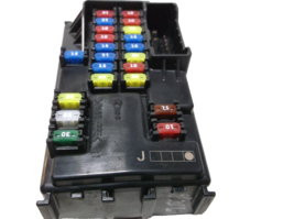 2018..18  HYUNDAI ELANTRA  / PCB/  FUSE/BOX/BLOCK image 2
