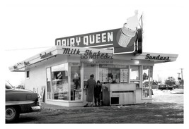 Vintage Dairy Queen Burger Joint Milkshakes Sundaes 4X6 Photo - £6.25 GBP