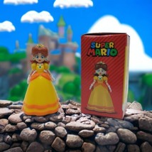 Nintendo Super Mario 2.5&quot; Princess Daisy Figure Jakks Pacific Ages 3+ Toy  - £10.08 GBP