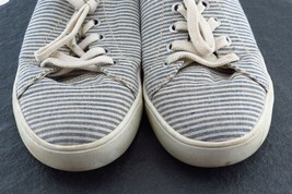 Naturalizer Women Sz 7.5 W Blue Lace Up Fashion Sneakers Fabric Shoe - £15.87 GBP