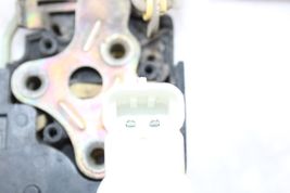 01 CHEVROLET SILVERADO DIESEL CREWCAB 4X4 Driver Side Door Latch F222 image 4