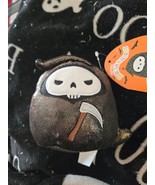 Squishmallows 5&quot; Halloween Glitter Otto the Reaper - $353.28 MXN