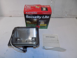 Vintage Halogen Quartz Outdoor Security Lite Fixture Flood Light 300W - $21.54