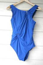 Amoressa by Miraclesuit Uhura High Neck One Piece Swimsuit Size US 8 Teal - $846.31 MXN