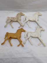 Lot Of (4) Vintage Horse Plastic Toy Figures 3&quot; - $203.25 MXN