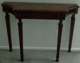 Beautiful Wood Veneer Entry Table – Interesting Shape – GORGEOUS FINISH ... - $247.49