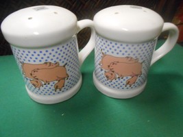 Great Vintage Family of PIGS Design SALT AND PEPPER SHAKERS... - $9.49