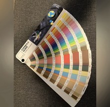 PANTONE FORMULA GUIDE SOLID COATED - ORIGINAL Fourth Edition - $98.01