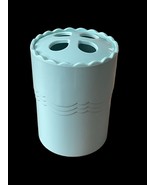 HTF Martha Stewart Everyday Turquoise Scalloped Plastic Toothbrush Holde... - $386.68 MXN HTF Martha Stewart Everyday Turquoise Scalloped Plastic Toothbrush Holde... - $386.68 MXN