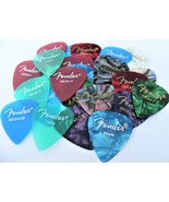 Fender Premium/California Clear Guitar Picks 24 Variety Pack (Thin, Med ... - £6.81 GBP