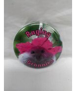 Raging Grannies Mouse Pinback 2&quot; - €23,79 EUR