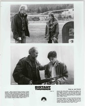 VINTAGE 1988 Distant Thunder John Lithgow 8x10 Press Photo - £11.09 GBP