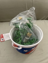 Disney Toy Story Bucket of 75 Green Army Men Soldiers NEW image 13