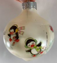 1985 Hallmark Keepsake Christmas Ornament Glass Ball Good Friends Penguins - £12.44 GBP