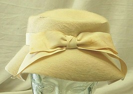 Wilshire Exclusive Ladies Crusher Hat Ribbed Bow Vintage MCM - £17.13 GBP