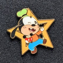 Goofy Disney Pin: Yellow Cute Character Stars - £7.88 GBP