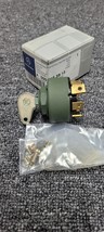 Mercedes-Benz IGNITION SWITCH UNIMOG FLU419 SEE HMMH 0005453813 W KEY - $219.00