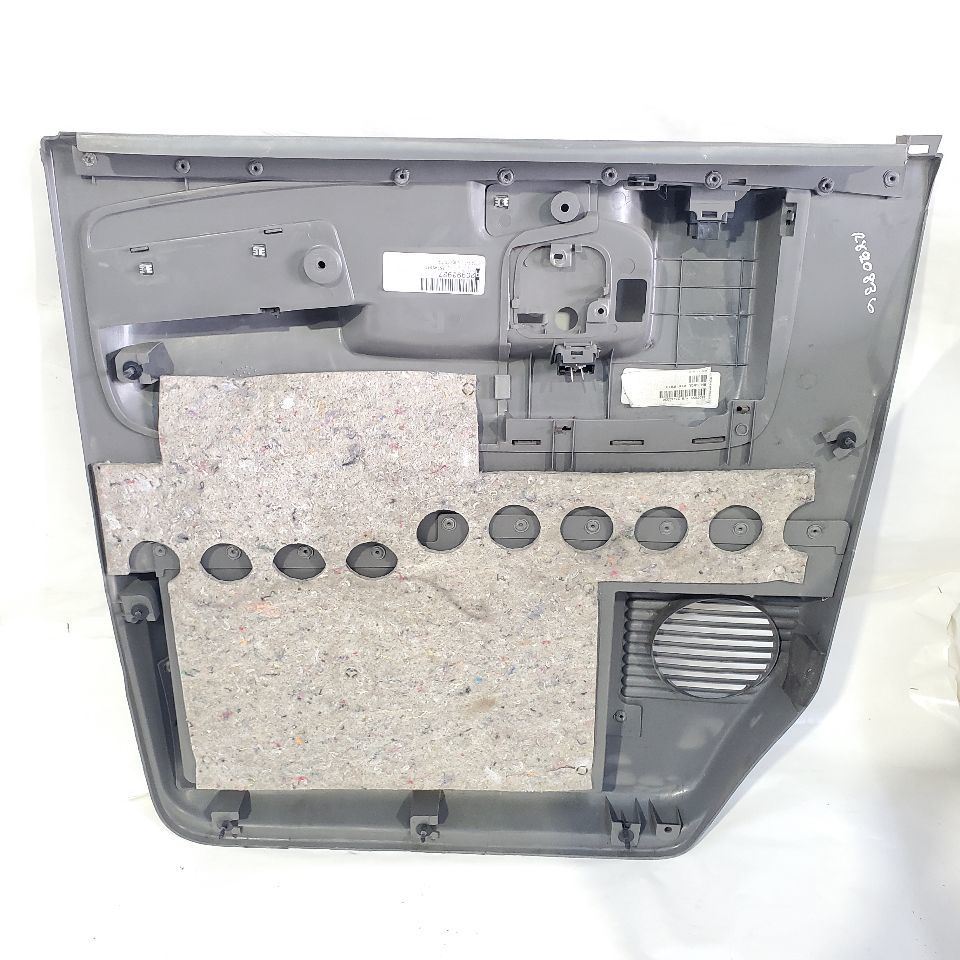 2013 Chevrolet Express Van Dually 3500 OEM Front Right Door Trim Panel 20993927 Item image 6