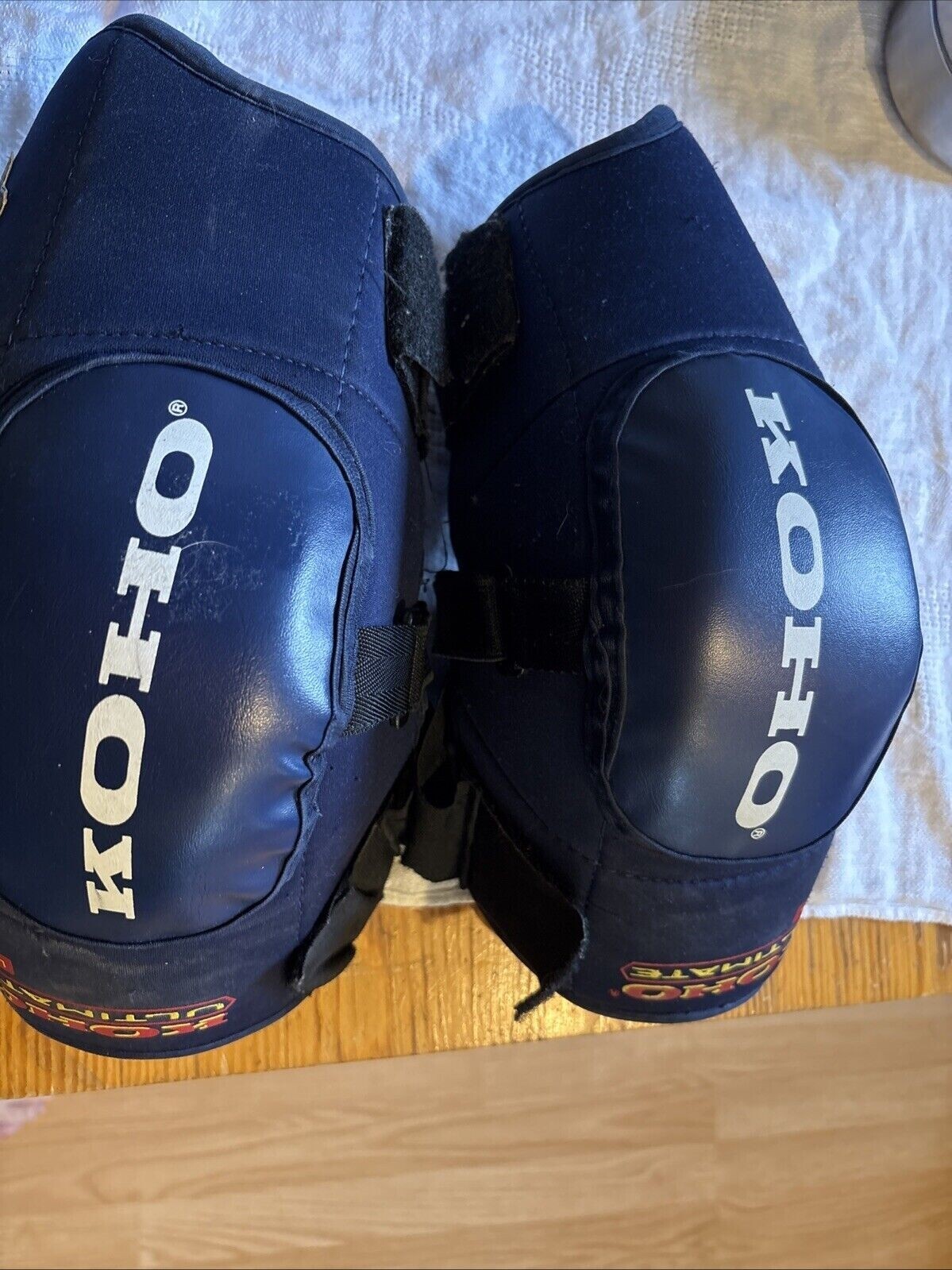 Adulti Koho Ultimate Hockey Gomitiera - $37.06