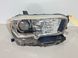2016-2023 TOYOTA TACOMA RIGHT FRONT HEADLIGHT HALOGEN WITHOUT DRL OEM US... - $119.31 CAD