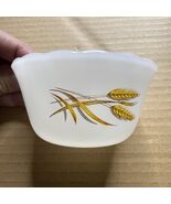 Vintage Fire-King Wheat Pattern Scallopped White Custard Fruit Dessert B... - €6,84 EUR