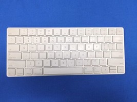 Apple A1644 Magic Keyboard (White/Silver) No USB Cable - £15.85 GBP