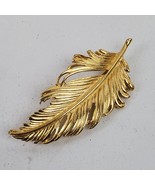 Vintage Statement Brooch Gold Tone Leaf 2.25 Inch - €6,98 EUR